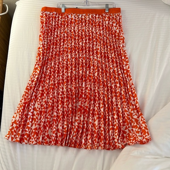 Future Collective by Kahlana Hatfield Brown pleated skirt - Picture 1 of 5